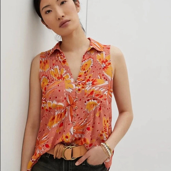 Anthropologie Tops - Vera by Anthropologie Orange Floral Sleeveless Blouse - Size Small - EUC!